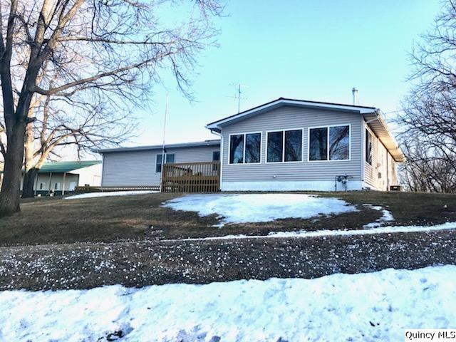 40 W 5th St., Dallas City, IL 62330