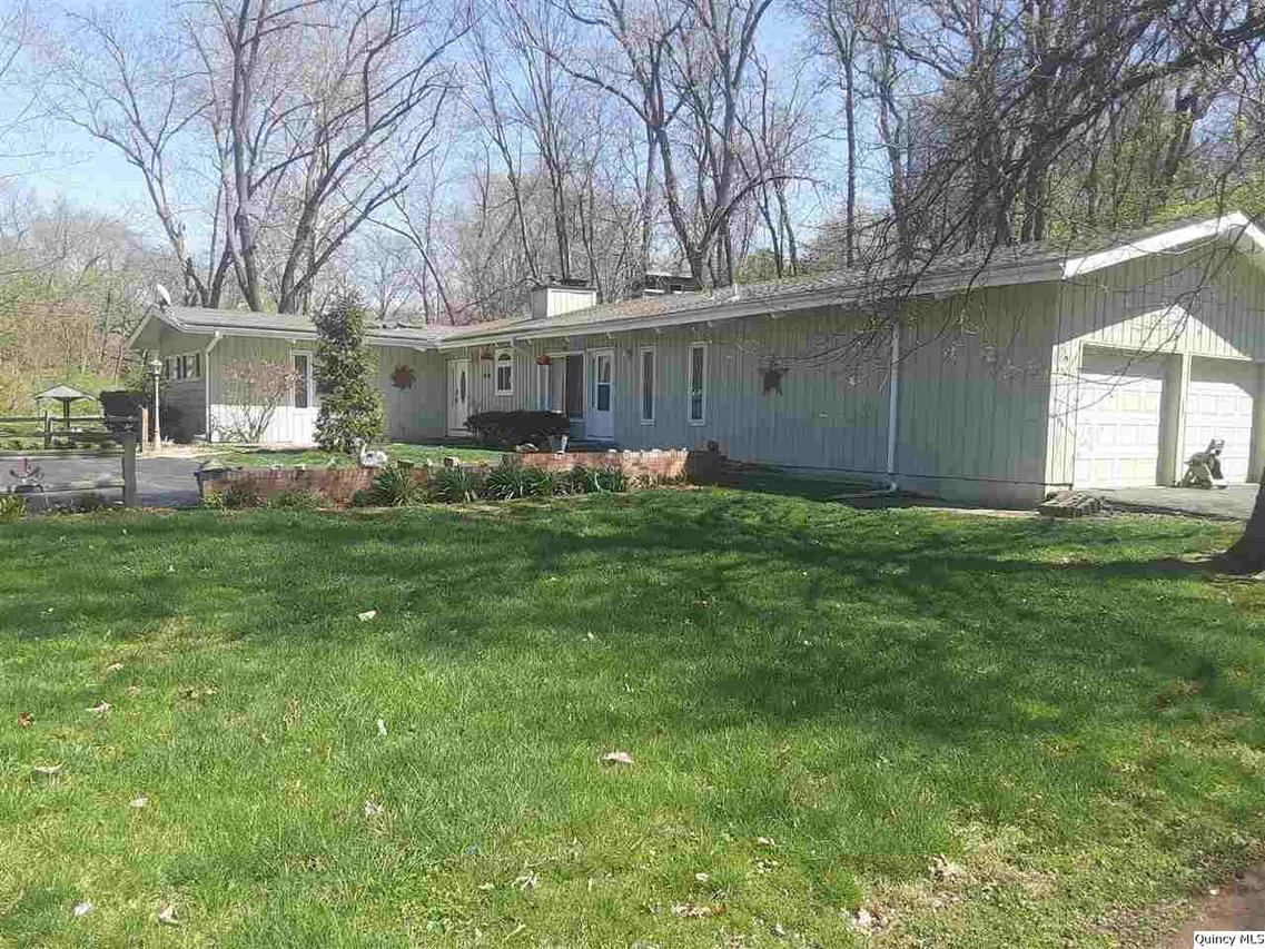 2436 Curved Creek Rd., Quincy, IL 62305