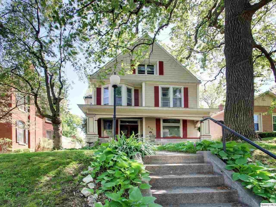 217 S 14th St, Quincy, IL 62301