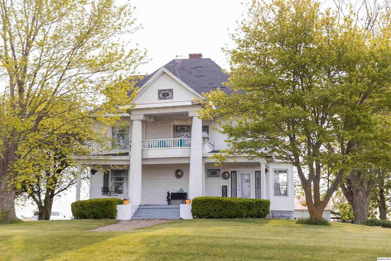 321 N Hwy 61, Augusta, IL 62311