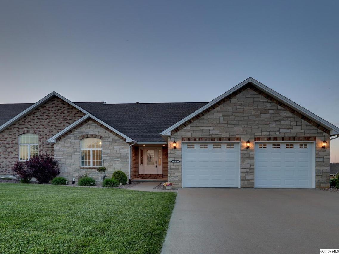 3627 Stone Crest Dr., Quincy, IL 62305