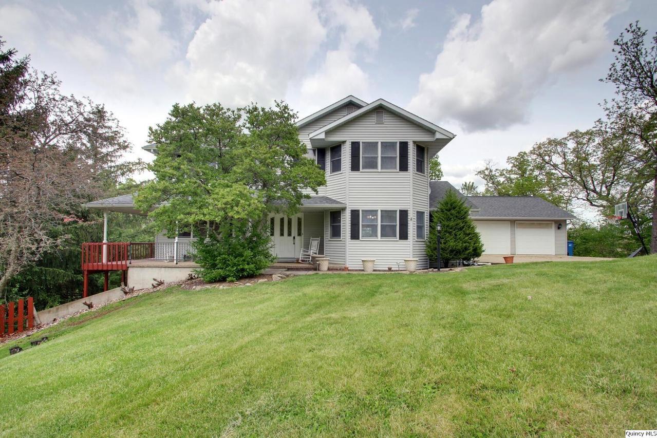 1469 North St, Fowler, IL 62338