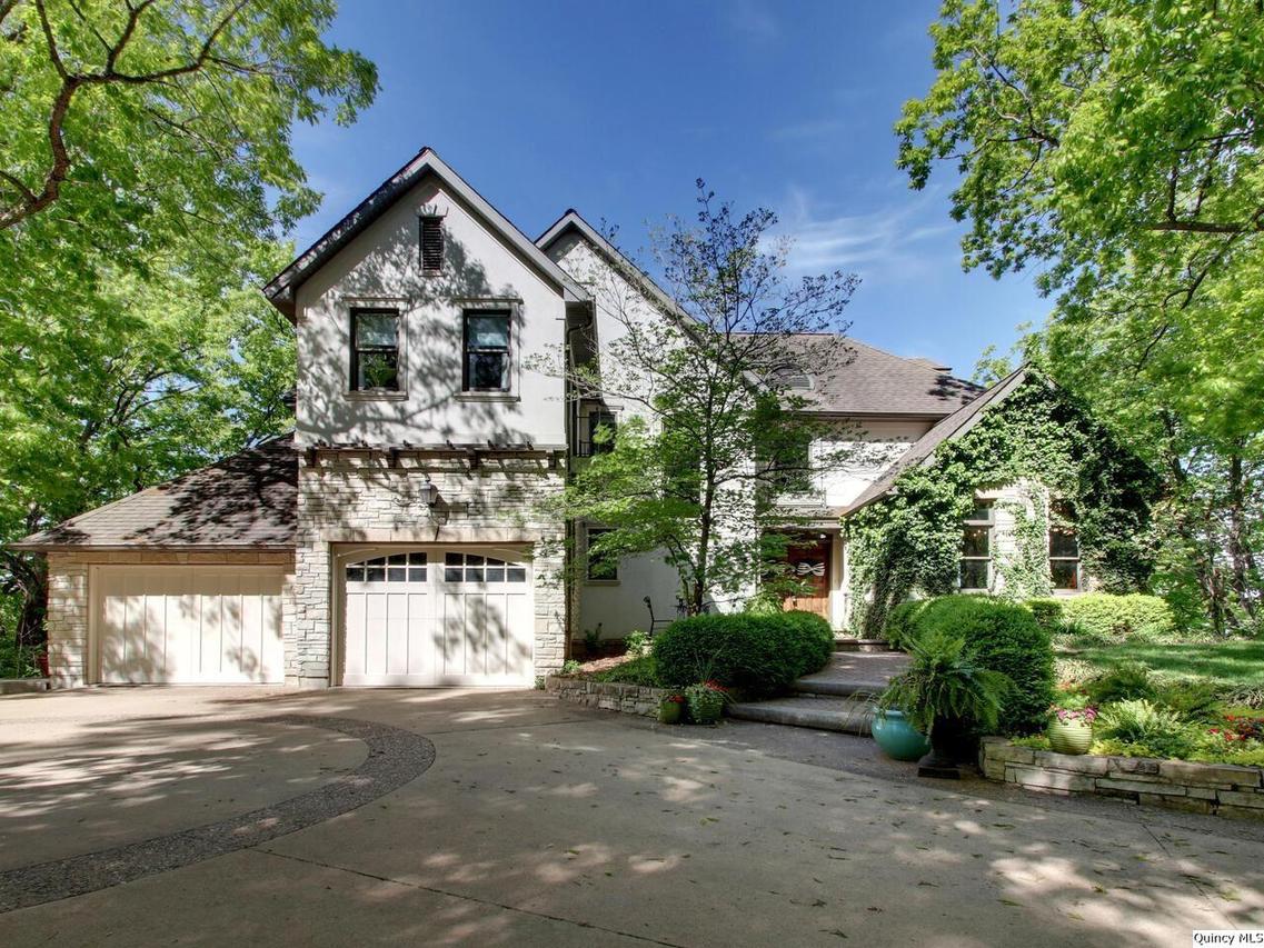 220 Einhaus Ln., Quincy, IL 62305