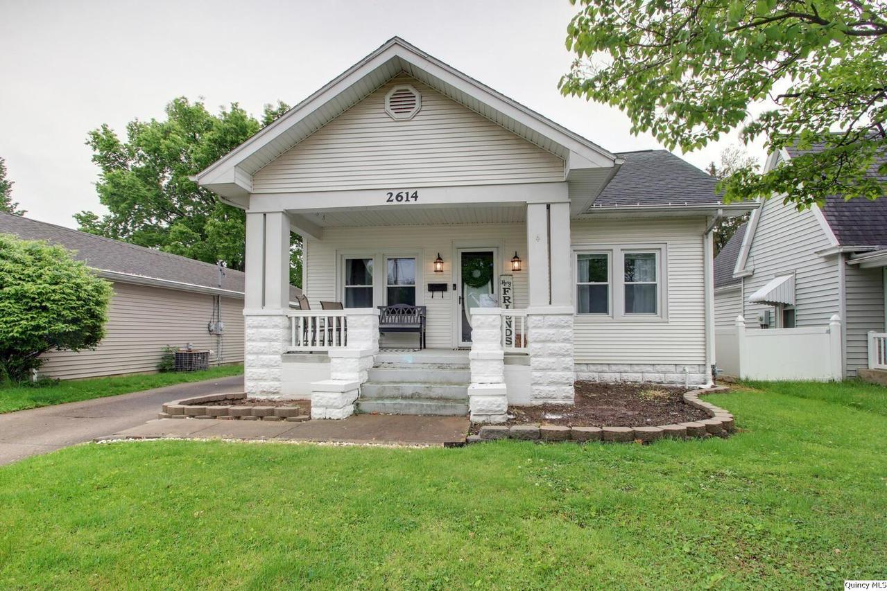 2614 Chestnut St., Quincy, IL 62301