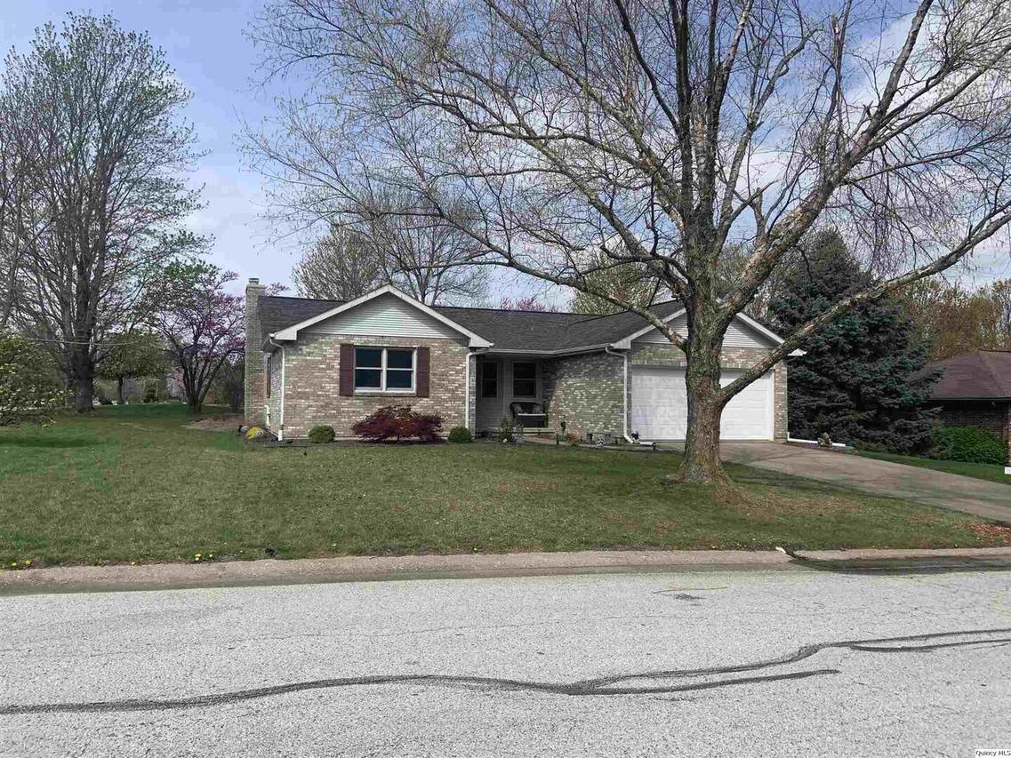 1508 Quail Creek Dr., Quincy, IL 62305