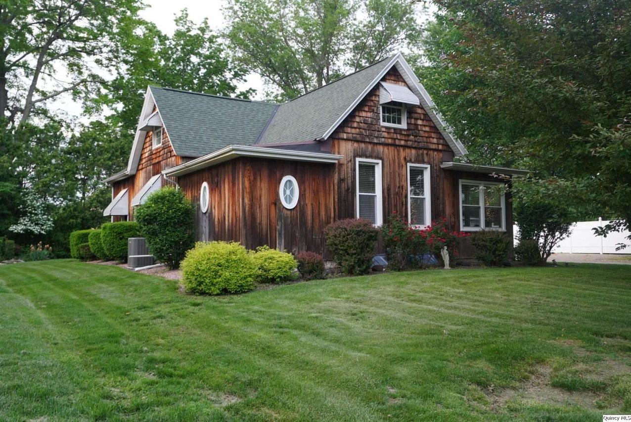 2143 Cherry Ln., Quincy, IL 62301