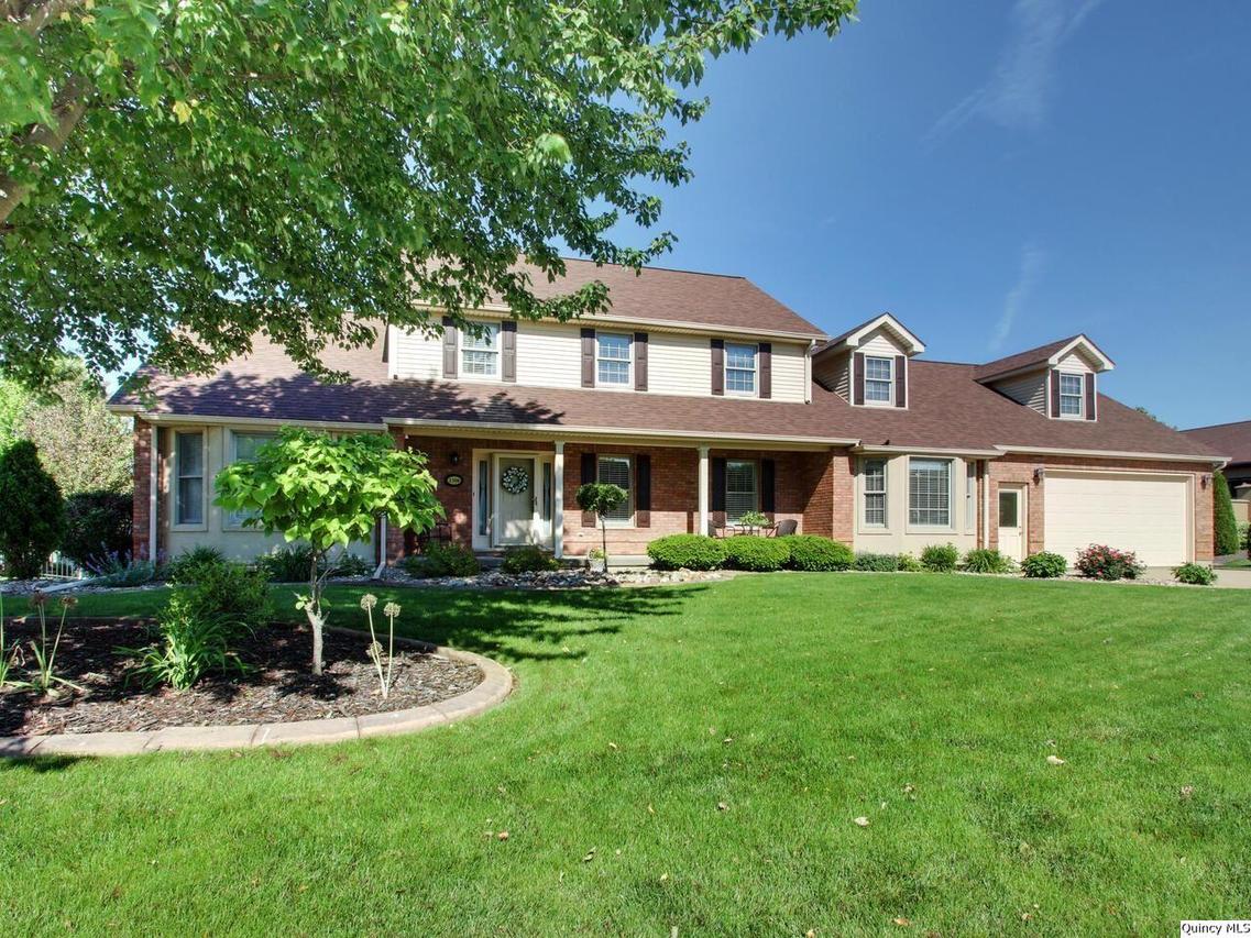 1308 S 35th St, Quincy, IL 62301