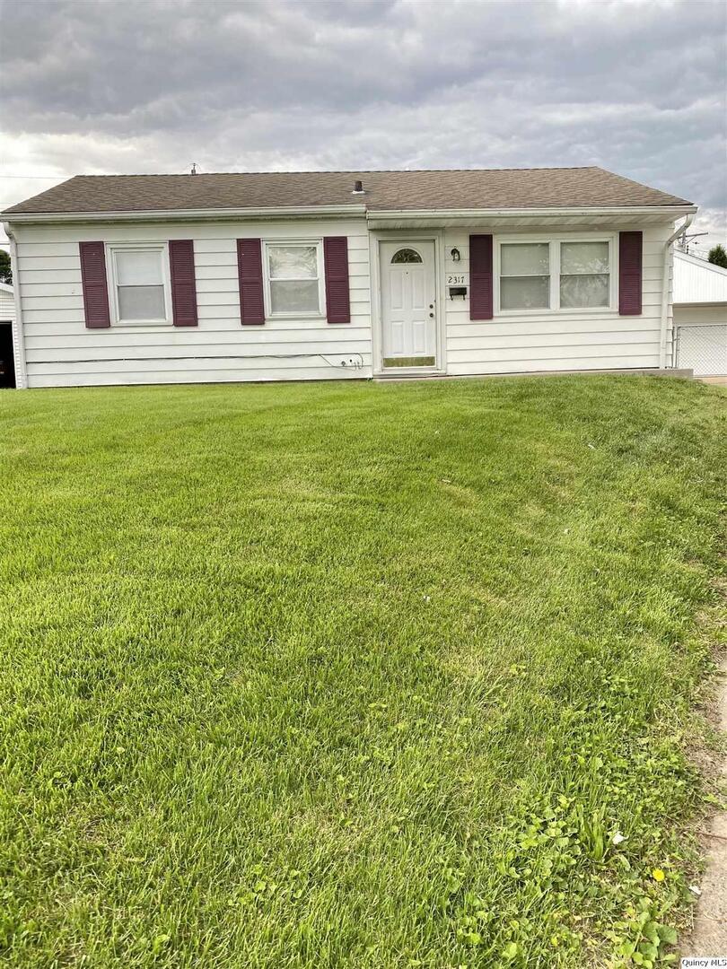 2317 Waters Ct., Quincy, IL 62301