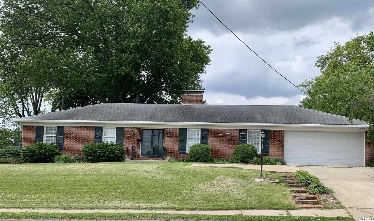 3430 Maine St, Quincy, IL 62301