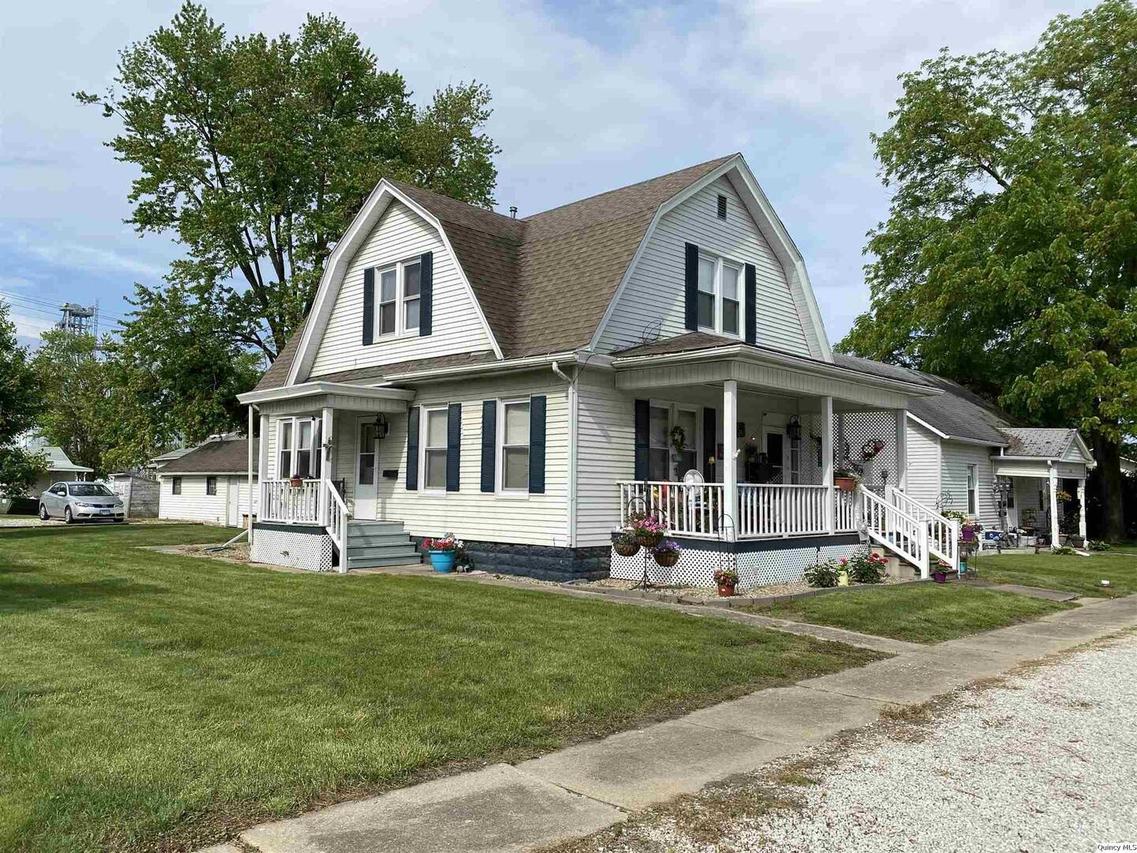 106 W Chestnut St., Mt. Sterling, IL 62353