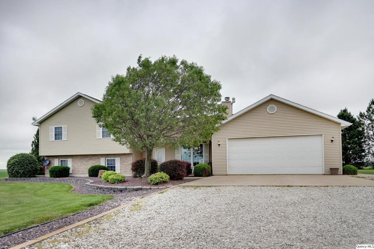 1849 N 1050th Ave., Liberty, IL 62347