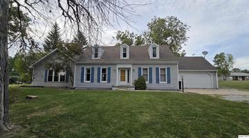 1407 Casley Dr, Hamilton, IL 62341