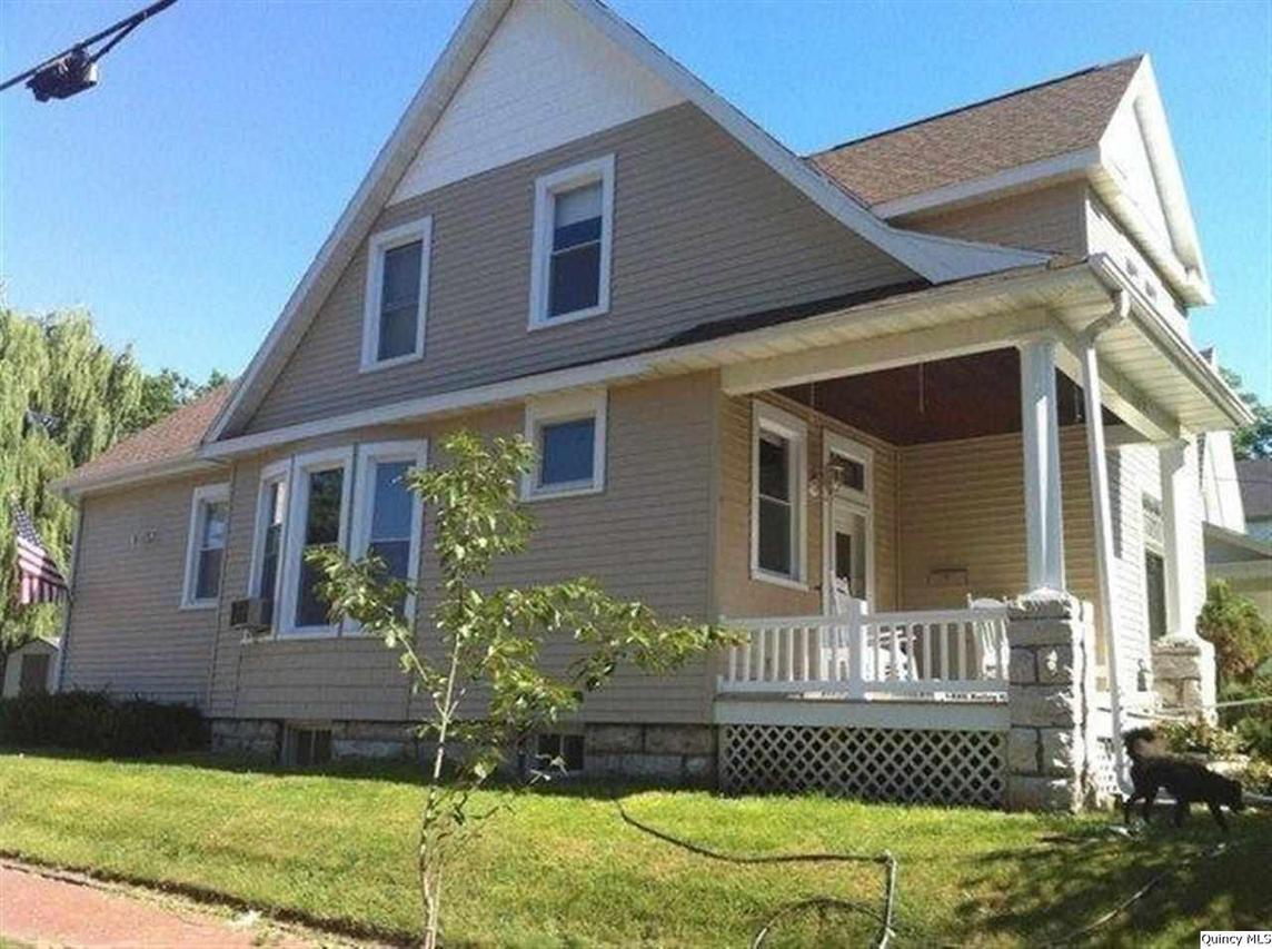 1136 N 9th St., Quincy, IL 62301