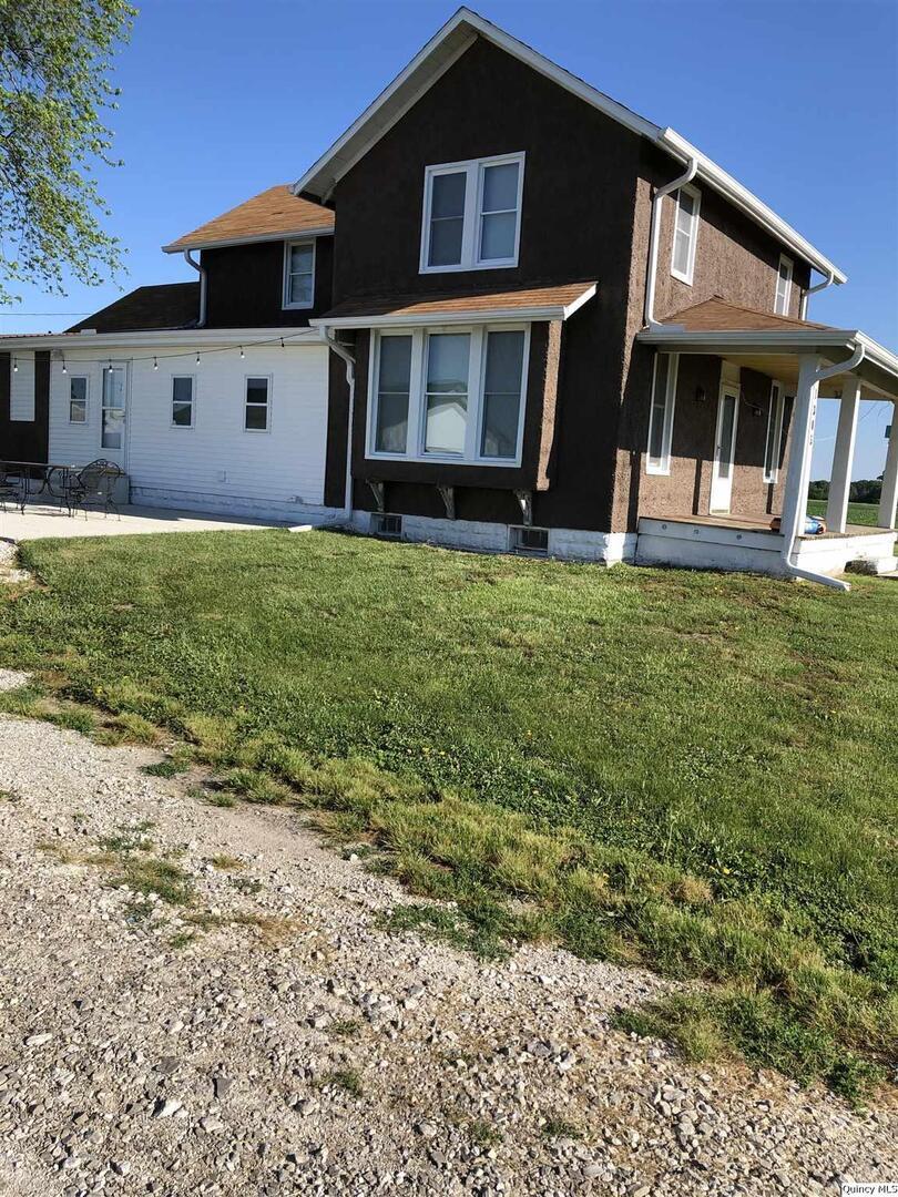 1305 E 3000th St, Clayton, IL 62324