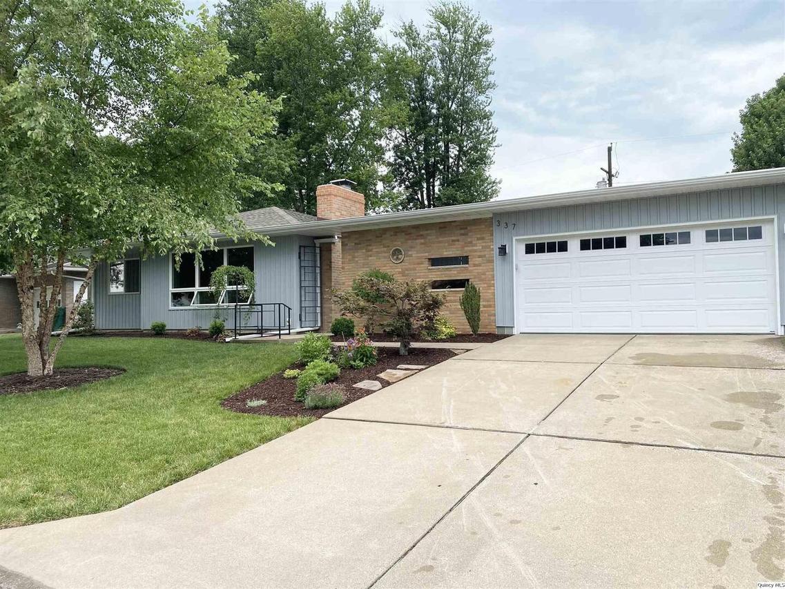 337 Evergreen Dr E, Quincy, IL 62305