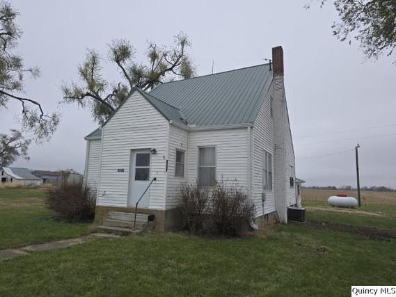 2525 N County Road 2750, La Harpe, IL 61450