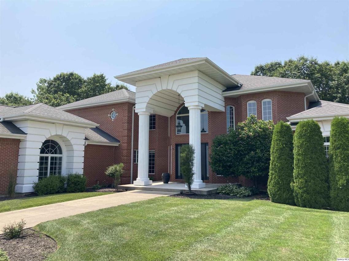 3620 Harbor Ln., Quincy, IL 62305