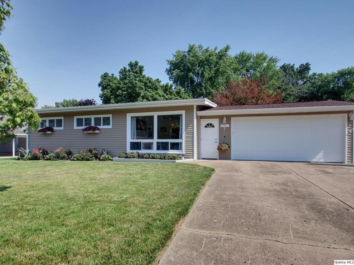 1301 Cherry Ln., Quincy, IL 62301