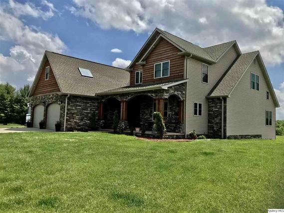 912 1005 North Ave., Mt. Sterling, IL 62353