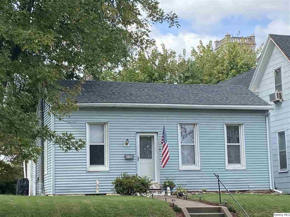 1135 N 11th St, Quincy, IL 62301