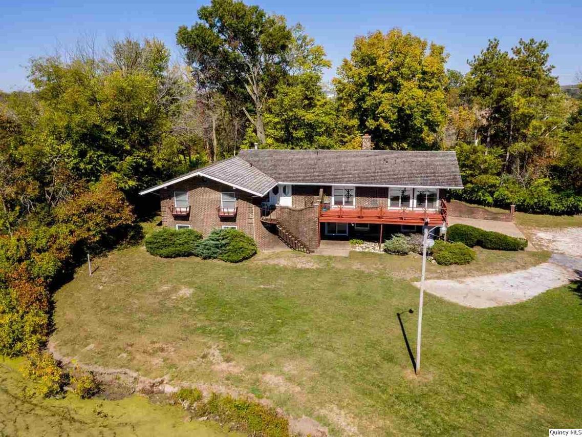 826 Turtle Lake Rd., Quincy, IL 62305