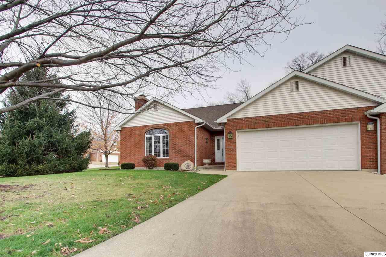 115 Knollwood, Quincy, IL 62301