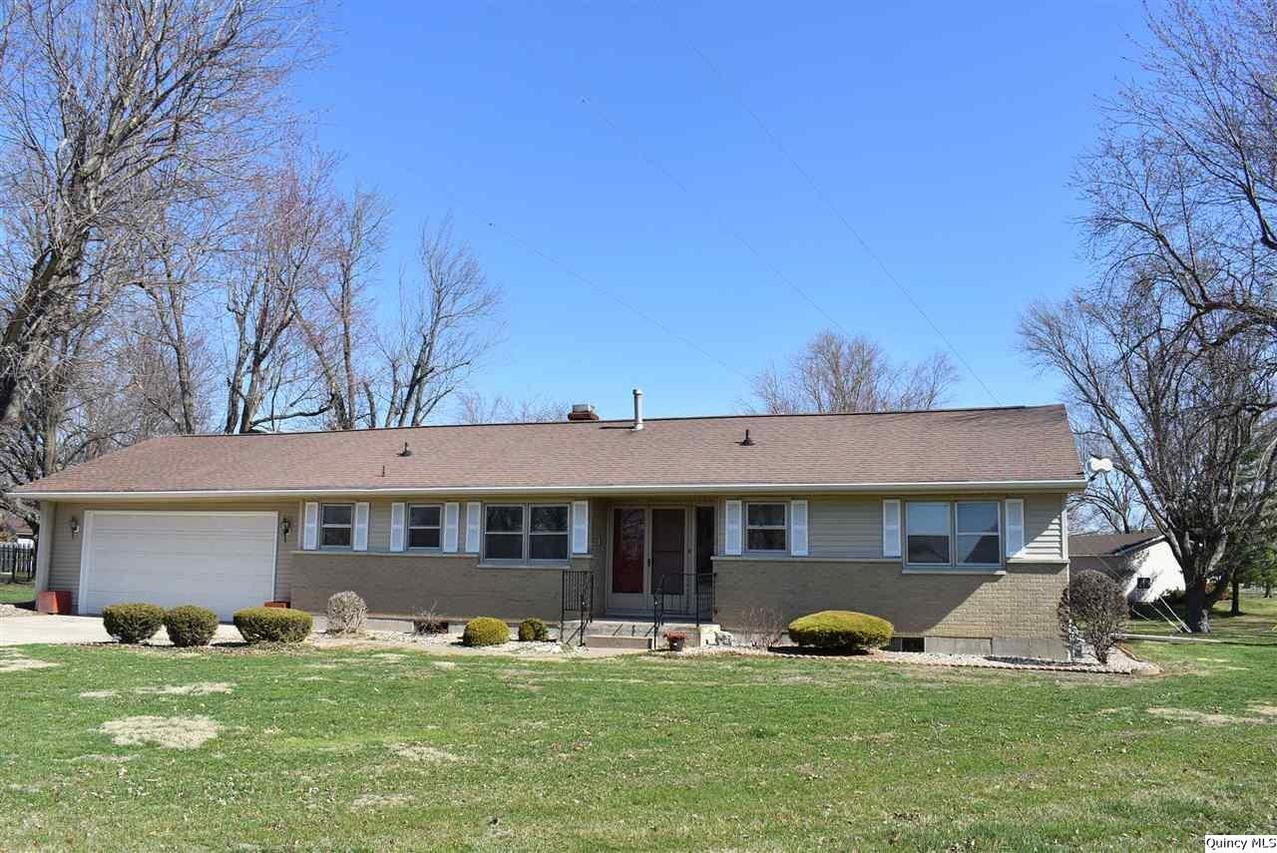 5233 Willer Dr South, Quincy, IL 62305