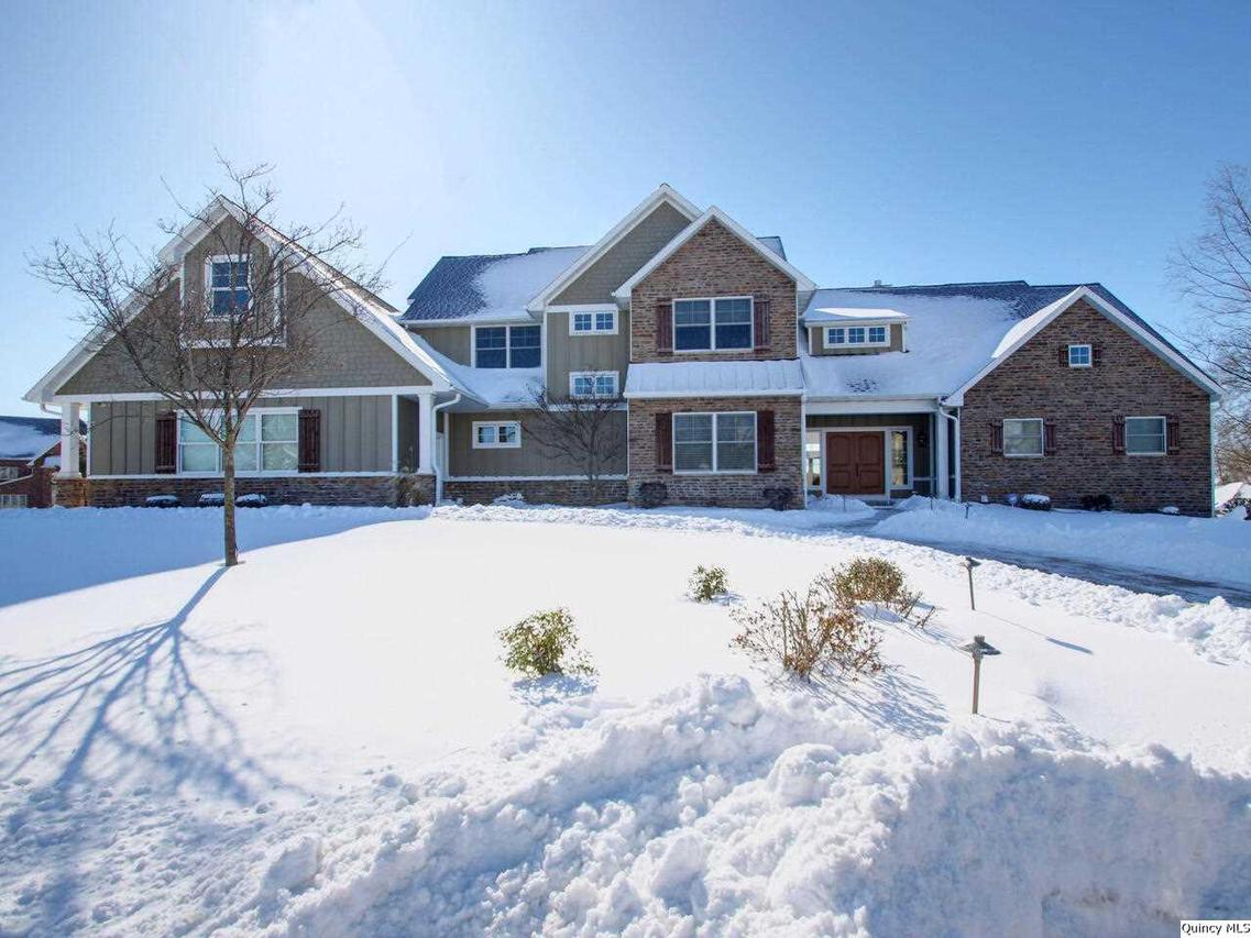 3324 Cabot Rd, Quincy, IL 62301