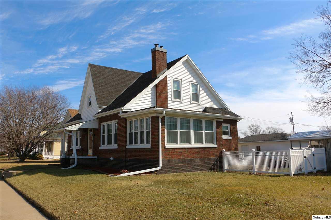 2410 Chestnut St., Quincy, IL 62301