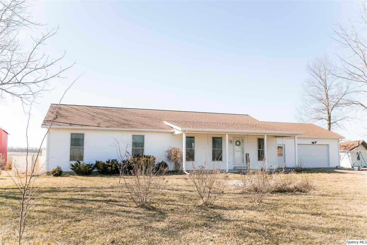 34583 390th St., Griggsville, IL 62340