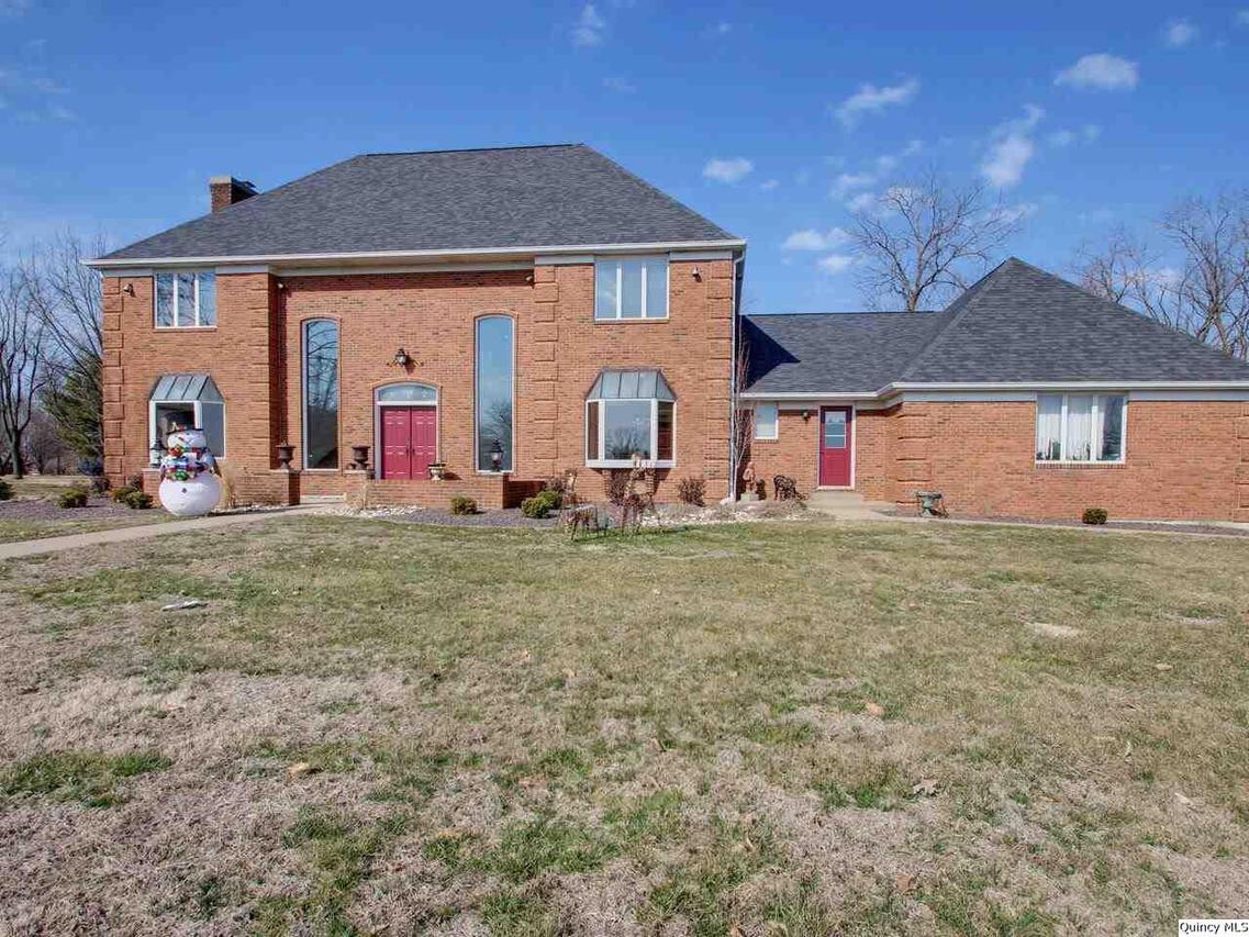 1111 Arthur's Ct., Quincy, IL 62305