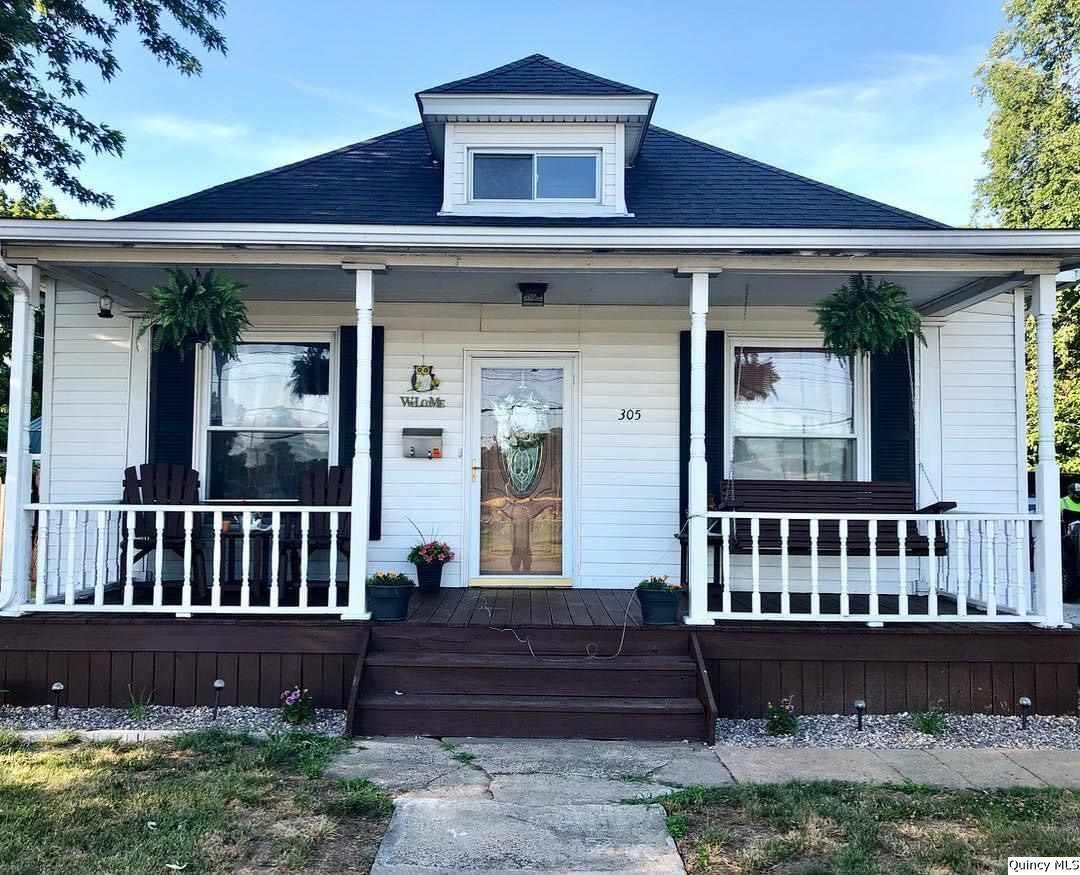 305 E North St., Mt. Sterling, IL 62353