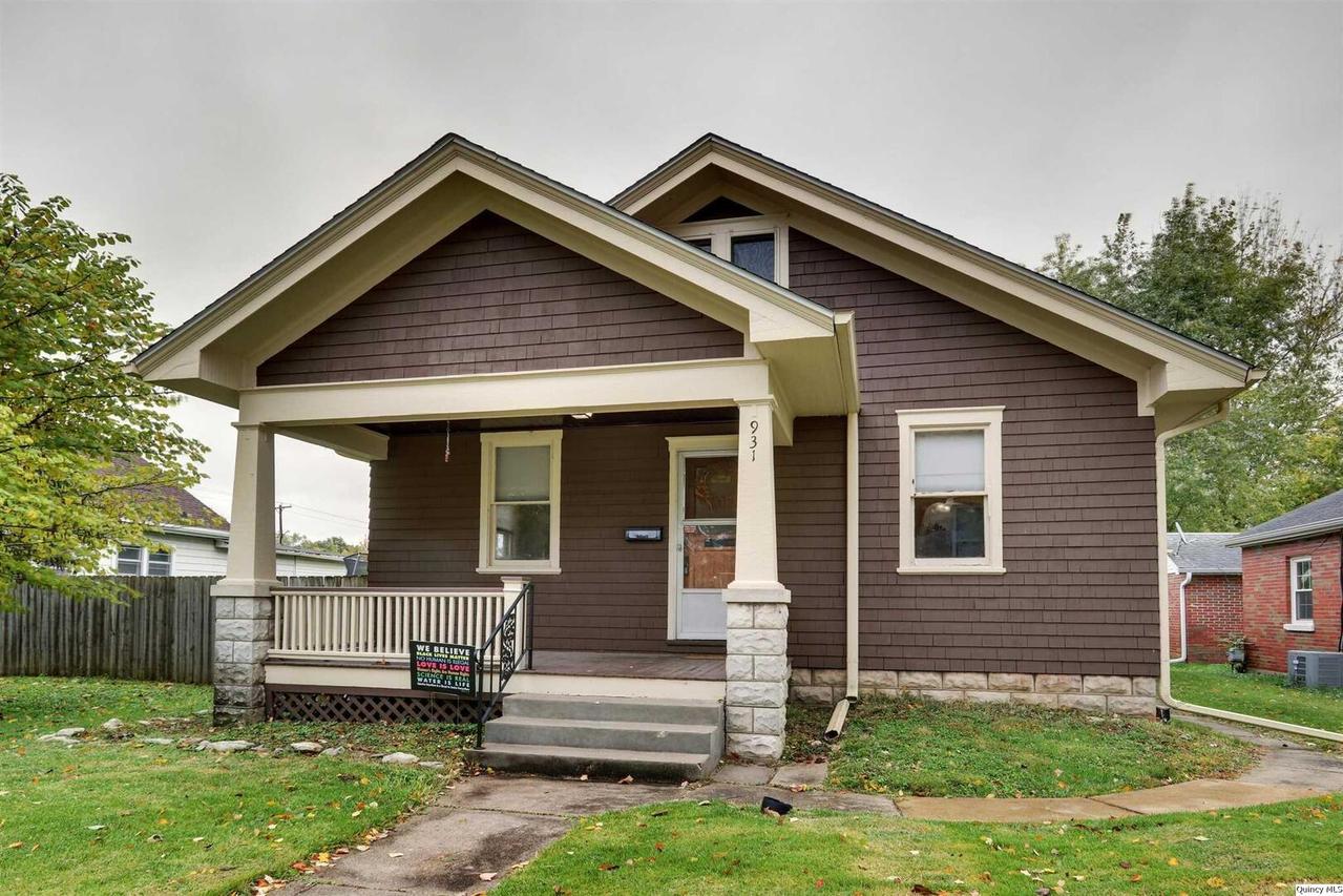 931 S 21st St, Quincy, IL 62301