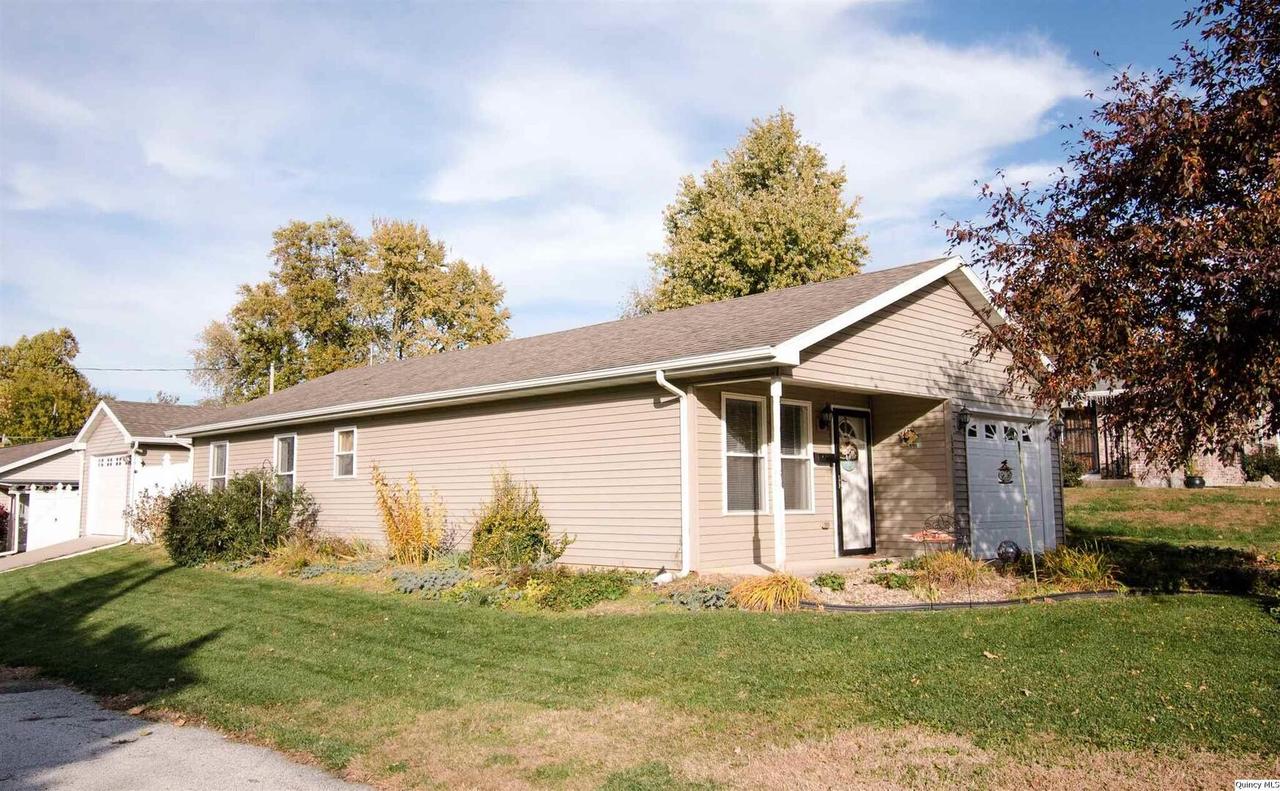 1501 Cherry, Quincy, IL 62301