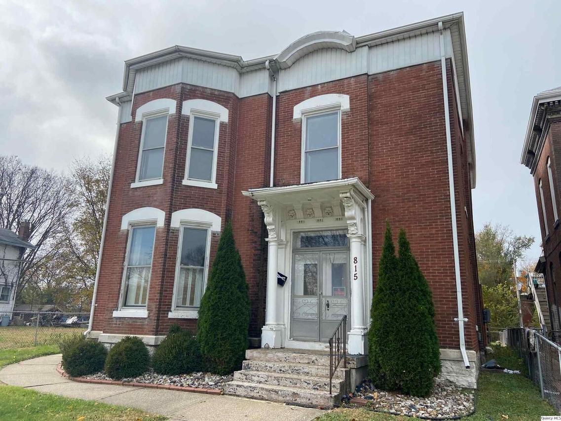 815 N 6th, Quincy, IL 62301