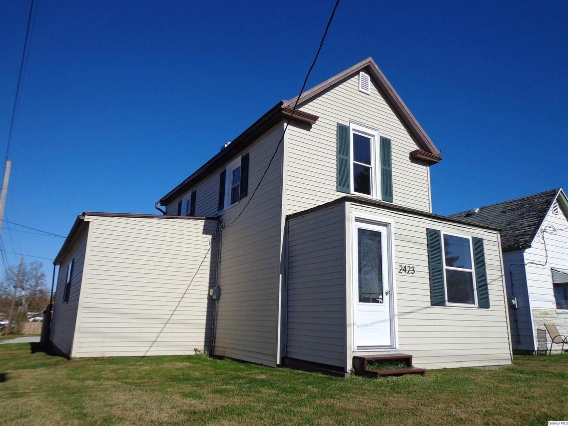 2423 Cedar St., Quincy, IL 62301