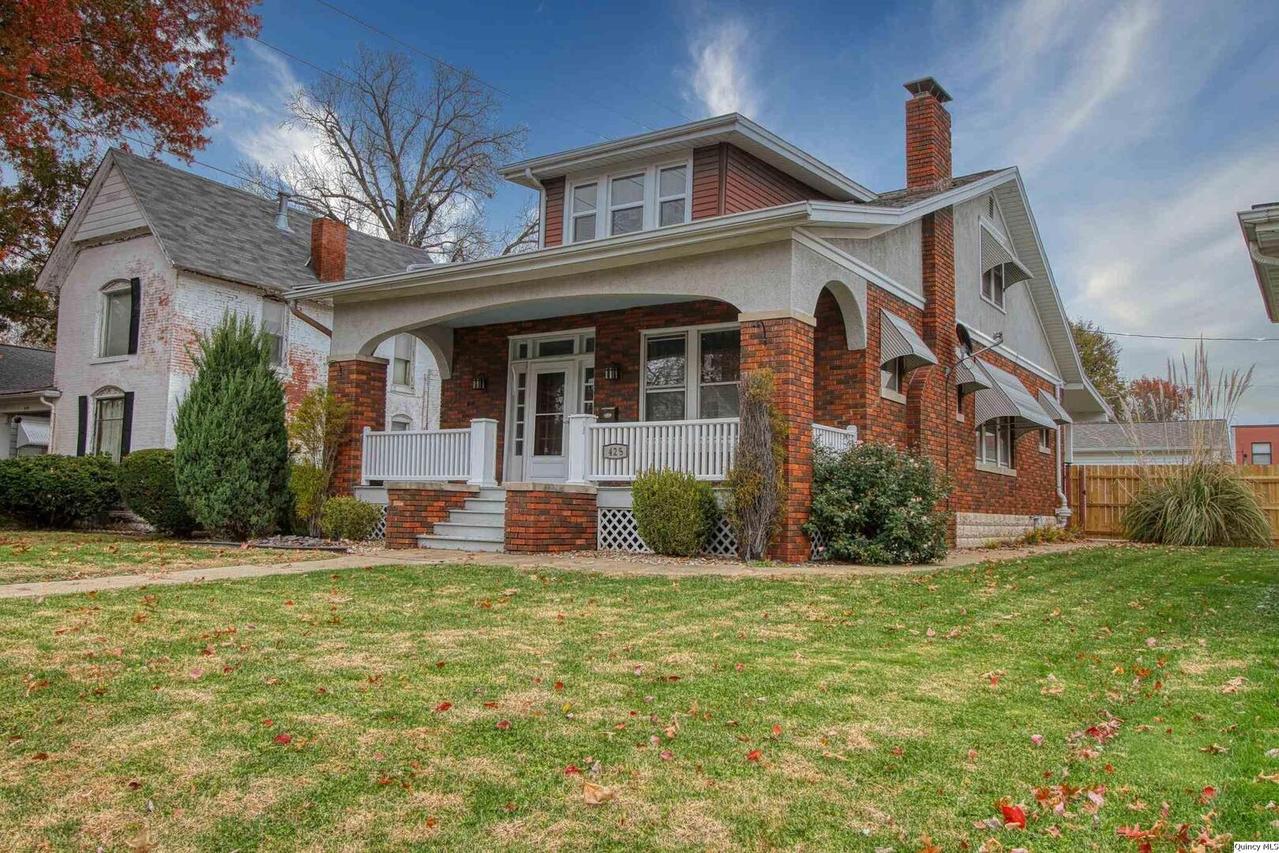 425 S 18th, Quincy, IL 62301