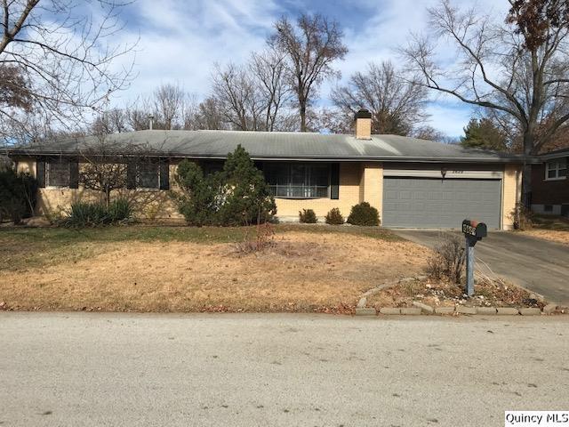 2629 Manor Hill Dr, Quincy, IL 62301