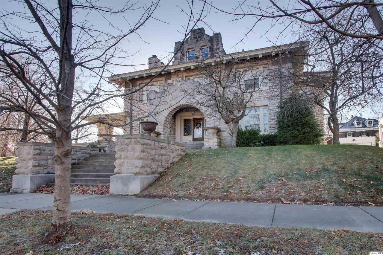 1850 Jersey, Quincy, IL 62301