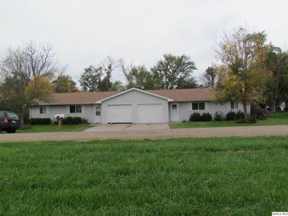 315 / 325 Griffin Way, Carthage, IL