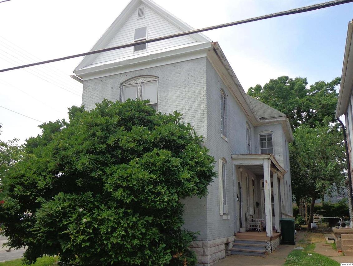 125 N 9th St., Quincy, IL 62301