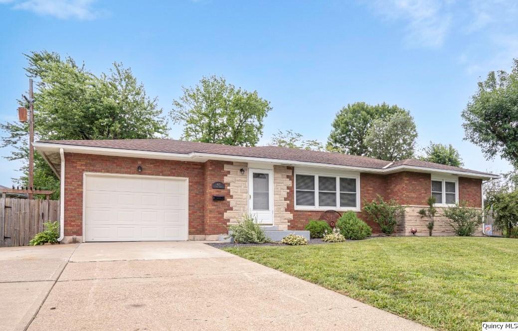 423 Yule Ct., Quincy, IL 62305