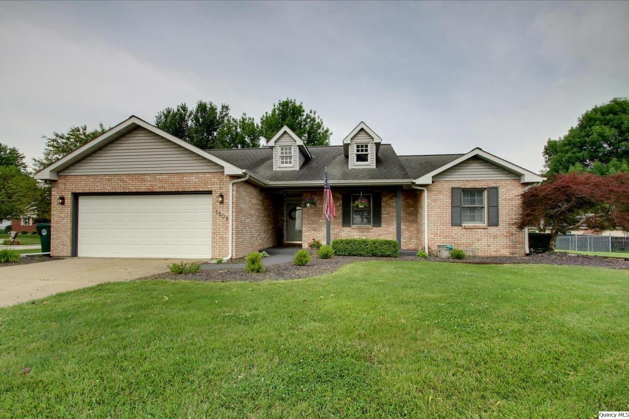 1508 S 48th St, Quincy, IL 62305