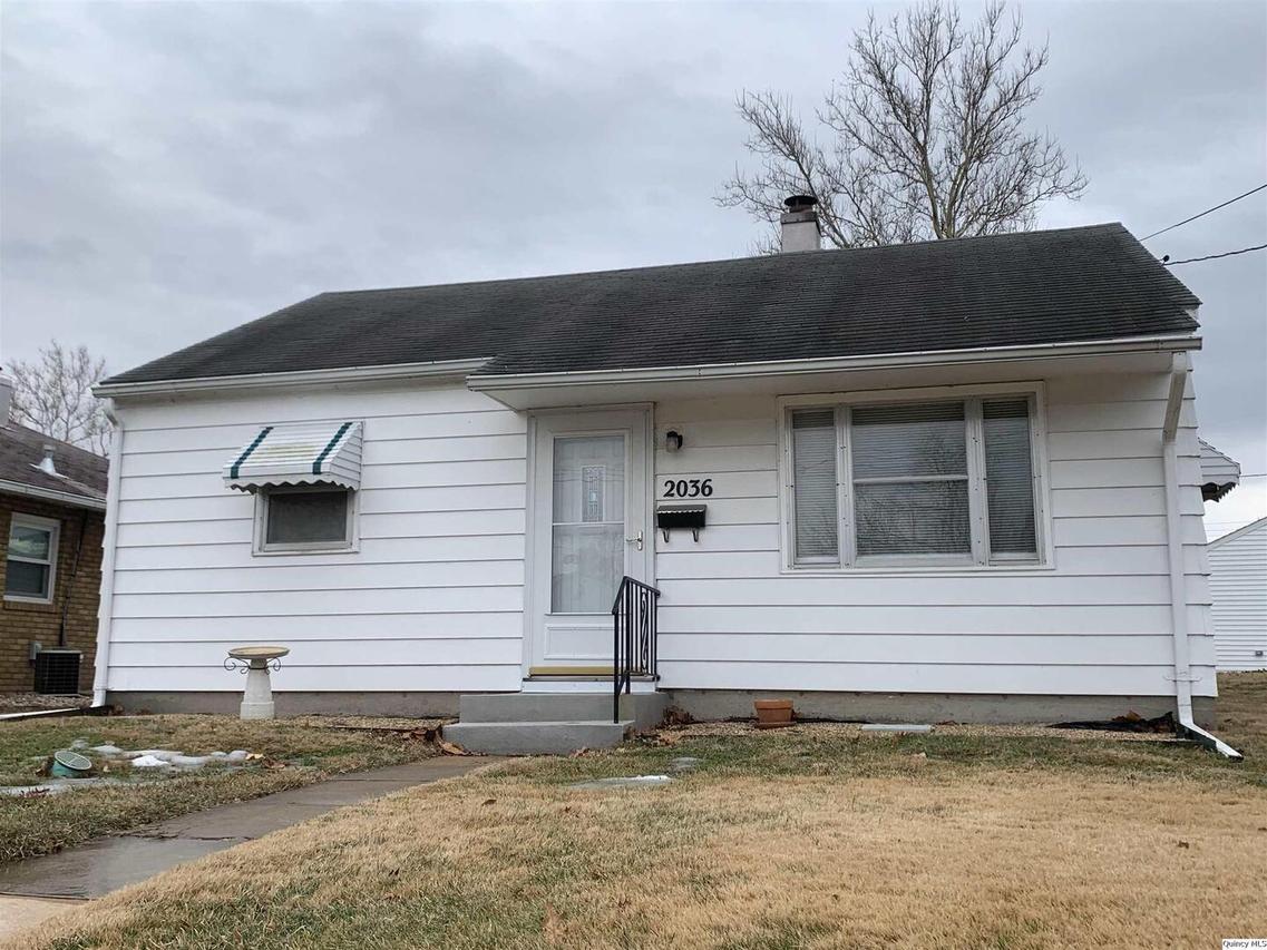 2036 Van Buren St., Quincy, IL 62301