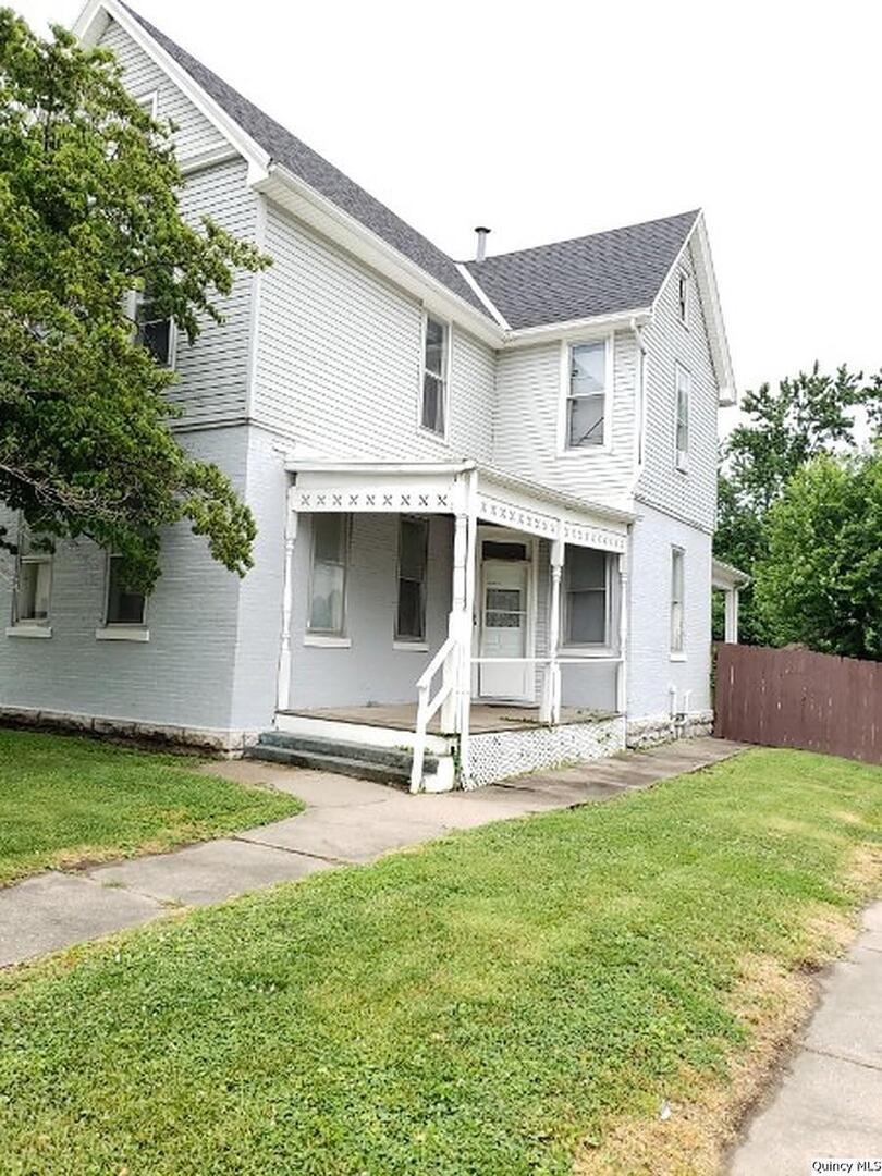 1100-1100 1/2 Payson Ave., Quincy, IL 62301
