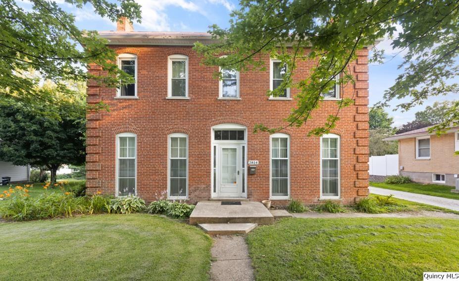 2814 Hampshire St, Quincy, IL 62301
