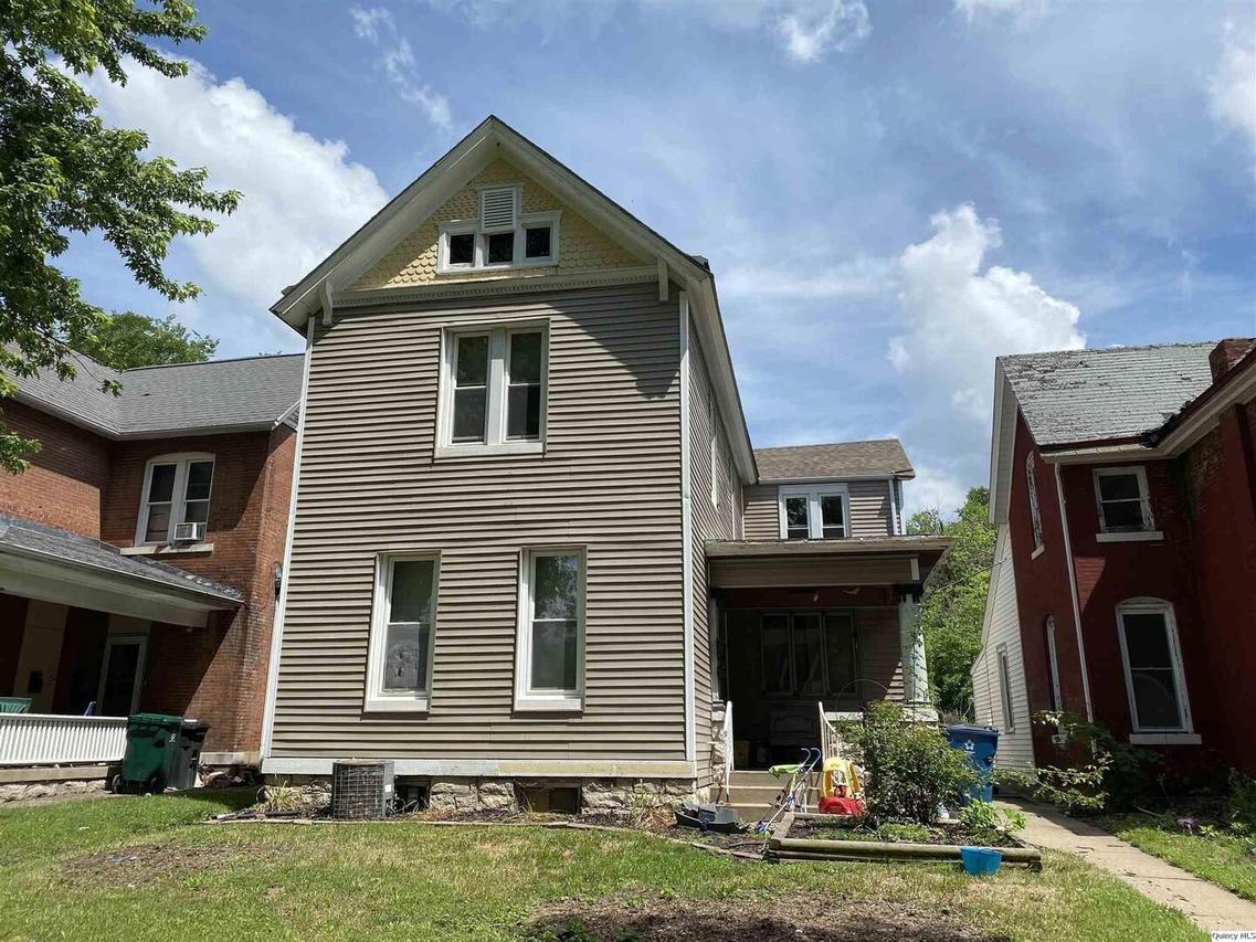 917 Washington St., Quincy, IL 62301