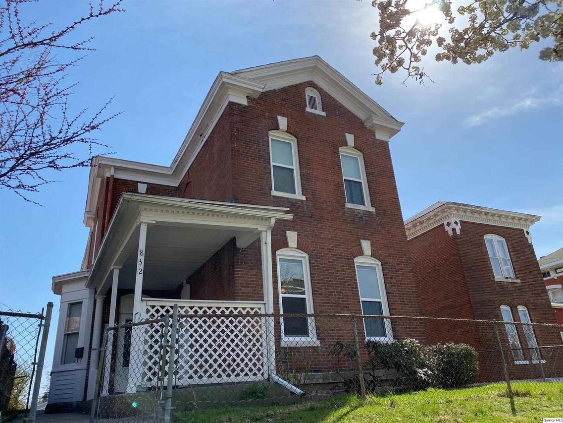 832 Payson Ave, Quincy, IL 62301