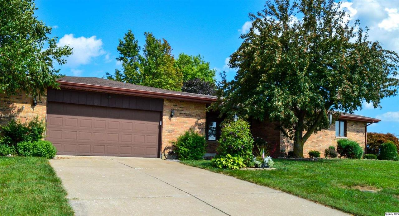 3835 Sequoia Dr., Quincy, IL 62305