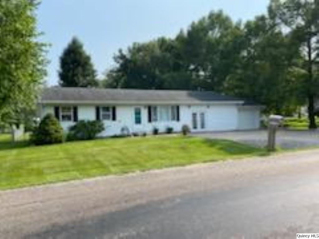 106 Marian St., Liberty, IL 62347